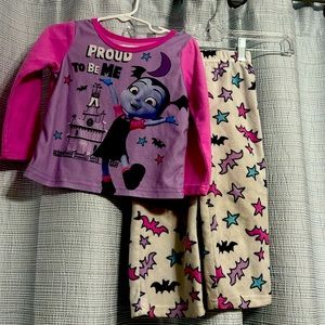 Disney’s Vampirina size 3T girls pajamas